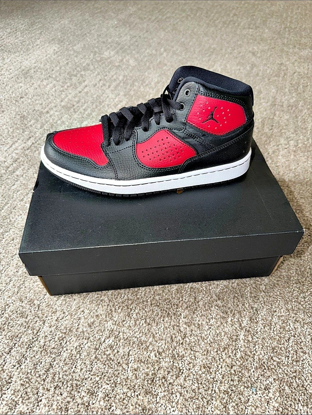 Jordan Air Jordan 1 High FlyEase "Fire Red" Sneakers